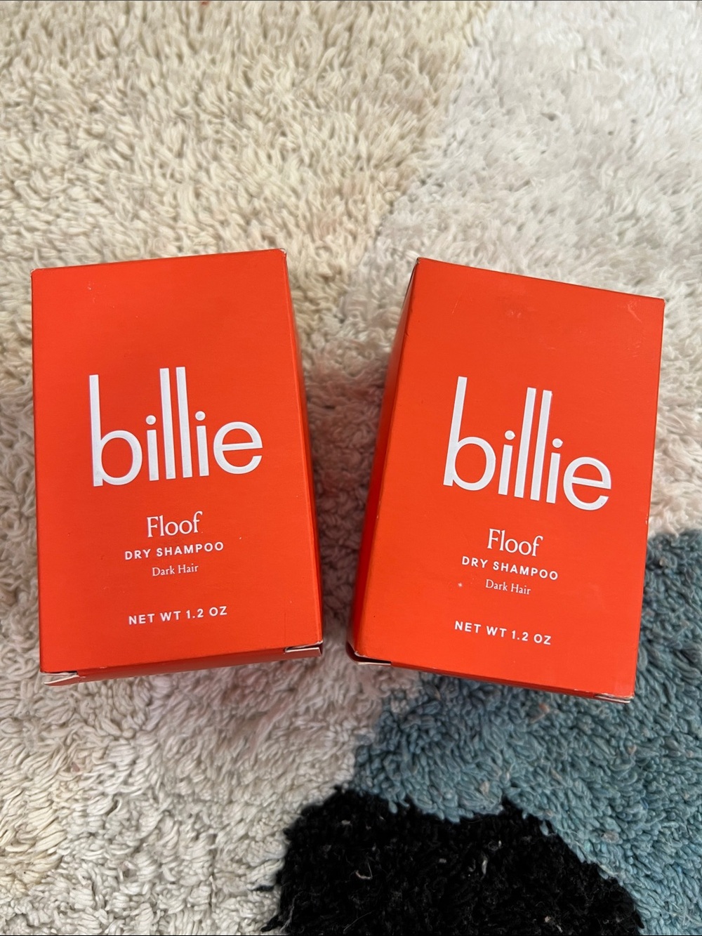 2 Billie floof dark hair non aerosol volume texture biotin dry shampoo powder
